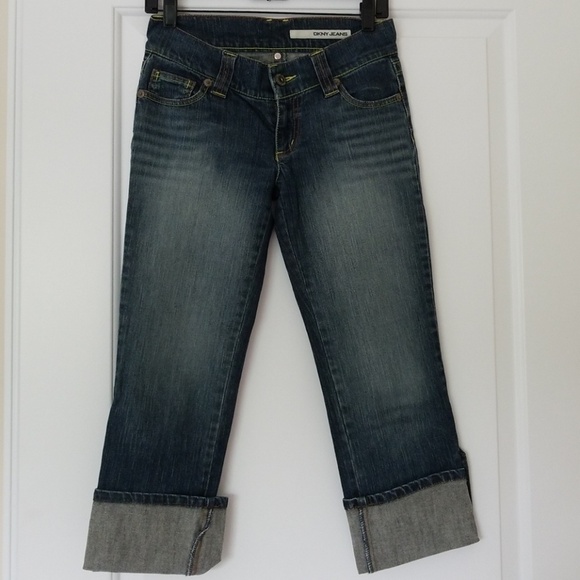 DKNY Cropped Rolled Tab Straight Boot Cut Capri Blue Denim Jeans Pants Size 3 - Picture 1 of 7
